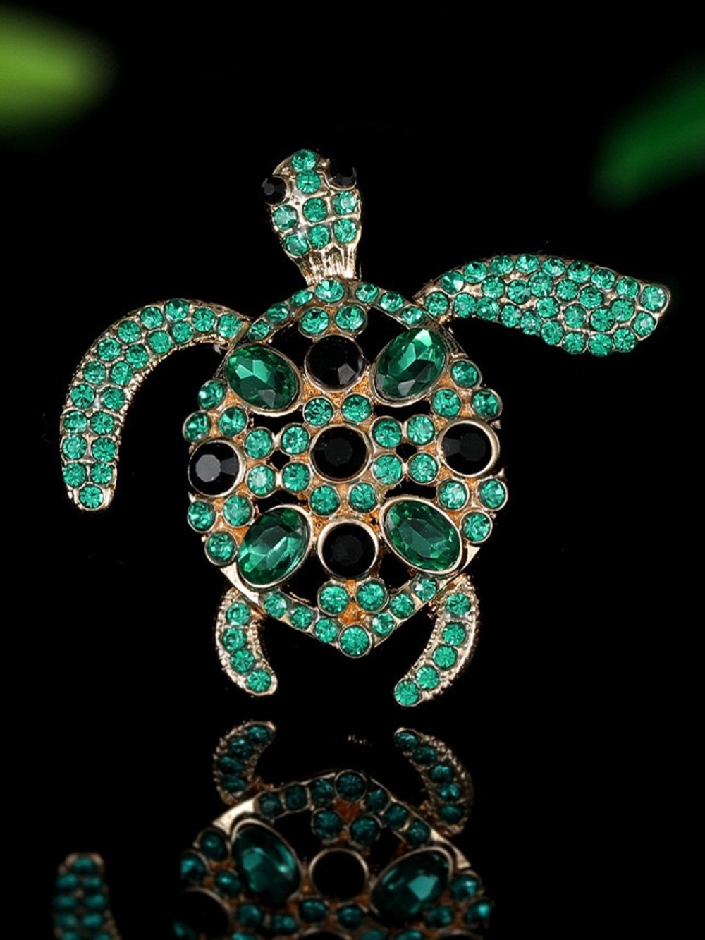 Green Rhinestone Sea Turtle Brooch Crystal Turtle Pin Gold Tone Ocean Jewellery